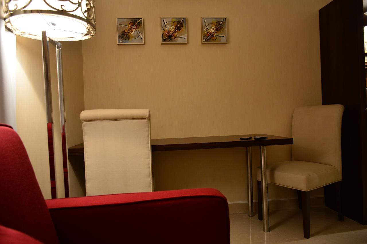Home Inn Hotel Suites Al-Khobar Eksteriør bilde